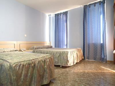 Hostal Xarau Серданьола-дель-Вальес Номер фото